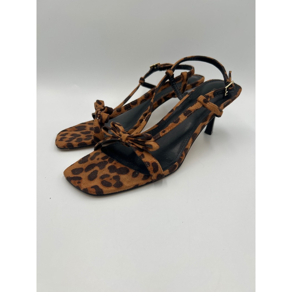 Marc Fisher LTD Dalary Leopard Print T-Strap Kitten Heel Sandals Square Toe 8 - Picture 1 of 8
